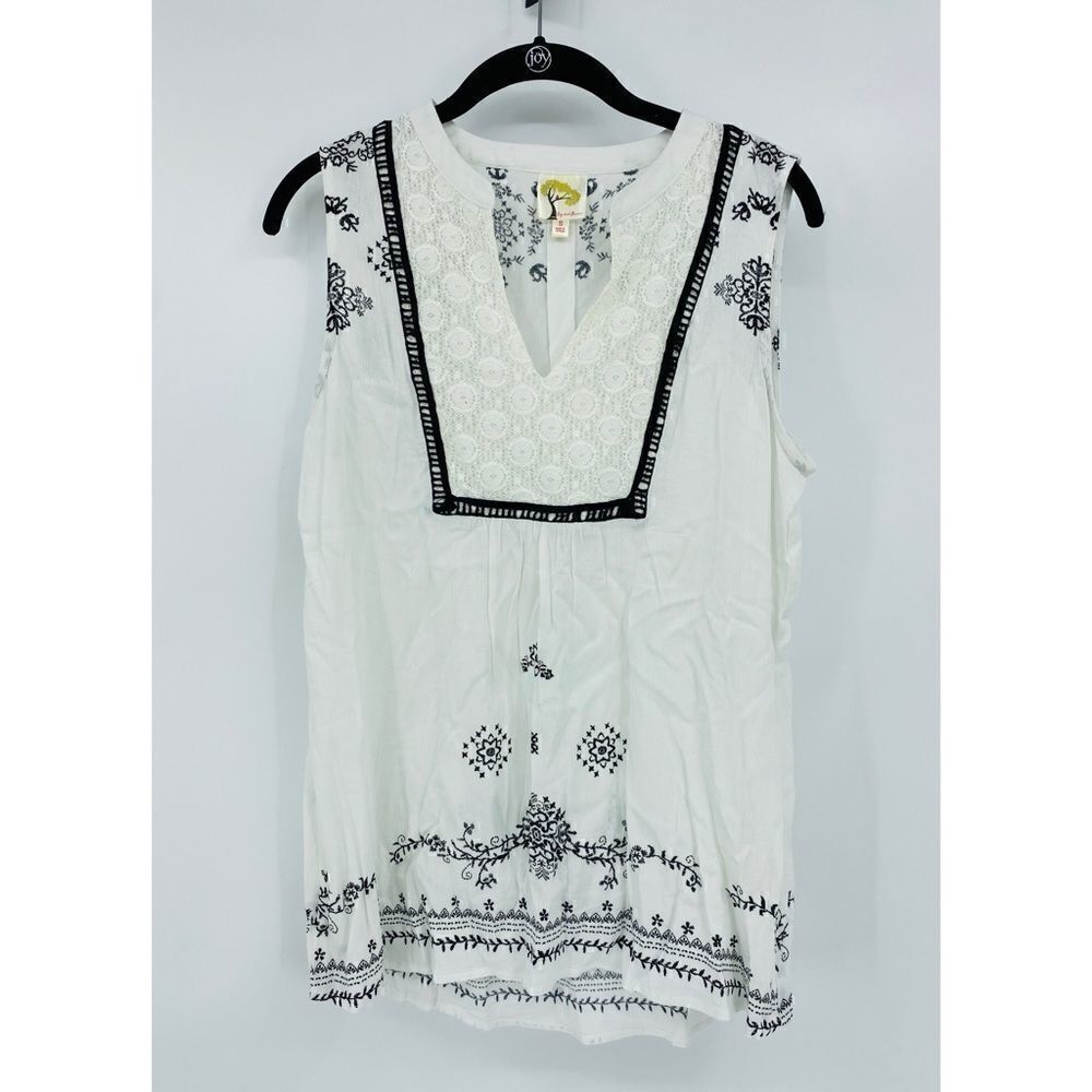 Fig & flower embroidered blouse